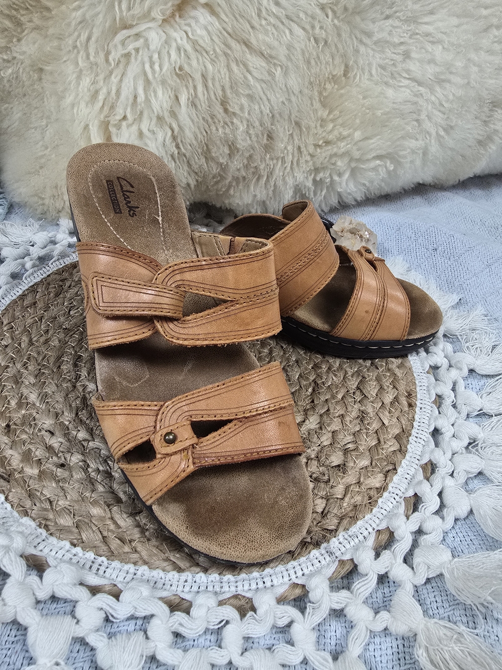 Womens Size 7 Clarks Tan Leather Slide Sandals - Women's Comfort Footwear